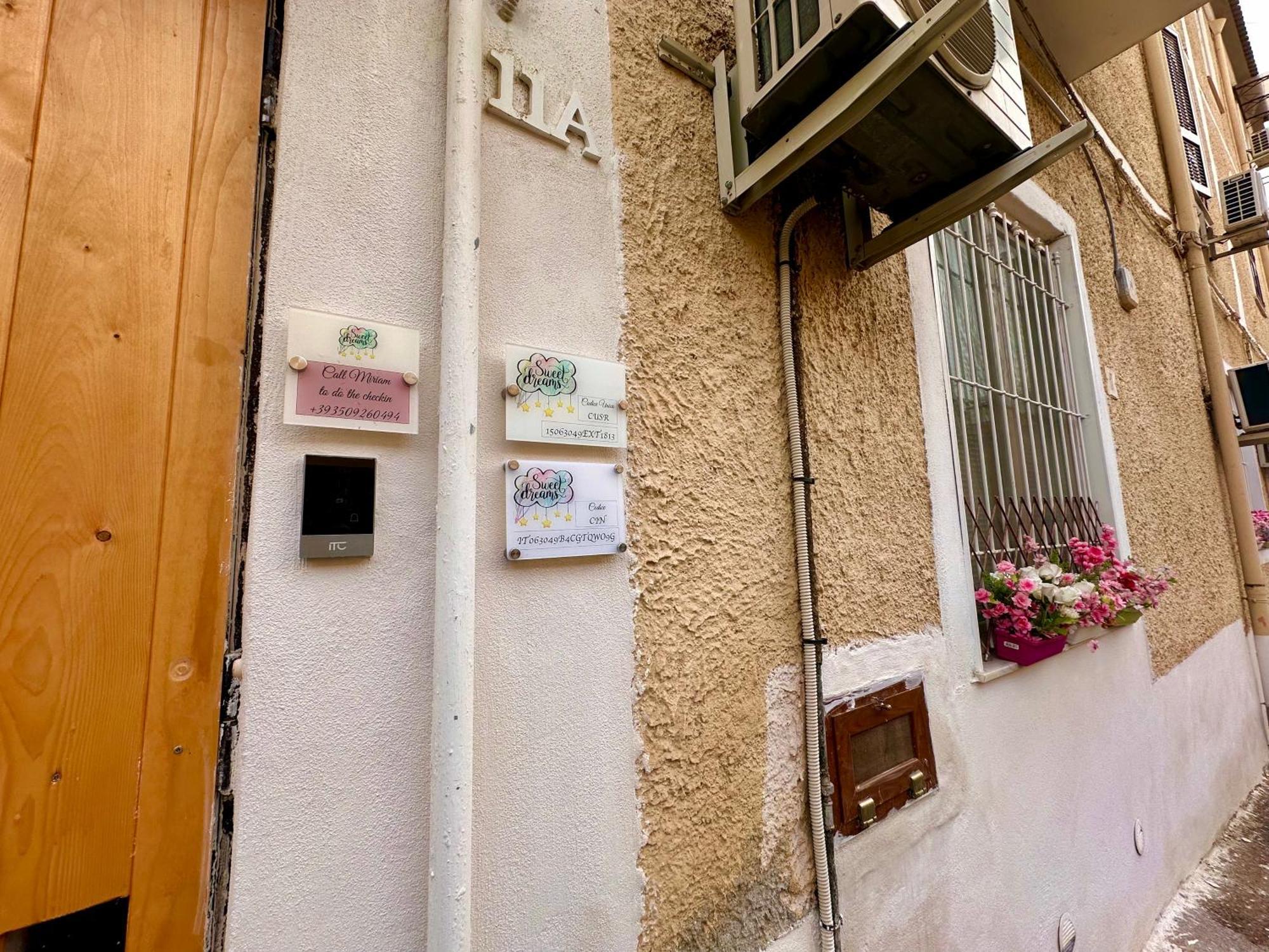 Sweet Dreams Napoli Bed & Breakfast ภายนอก รูปภาพ
